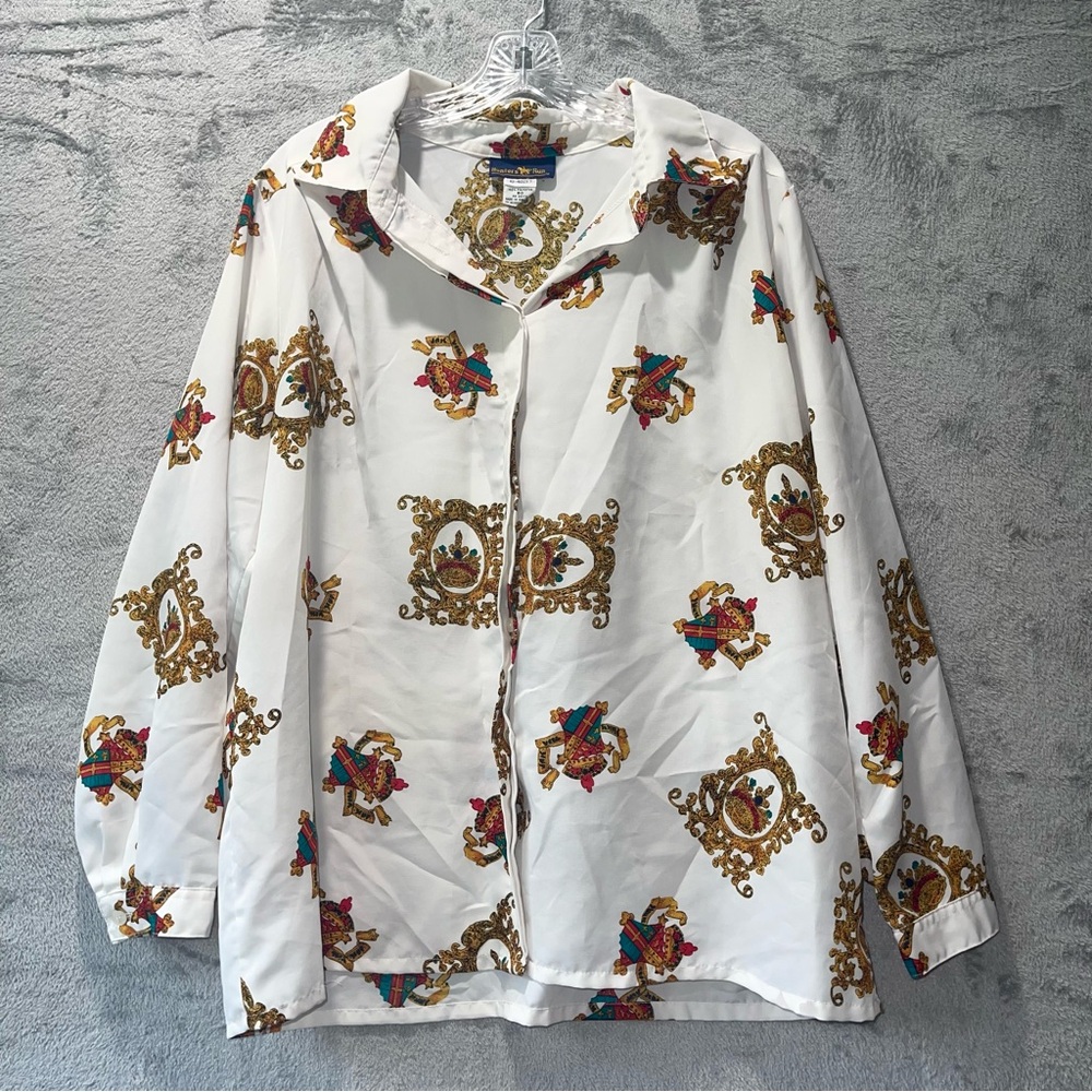 Hunter's Run White Crown Print Button Down Blouse Size B0